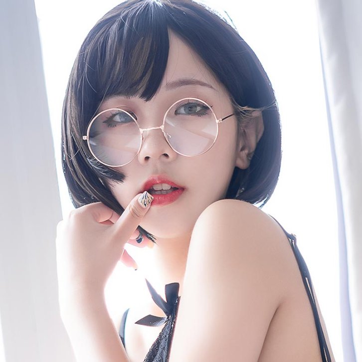 [11套] 蓝小沂KiKi 写真合集[持续更新][百度网盘下载]